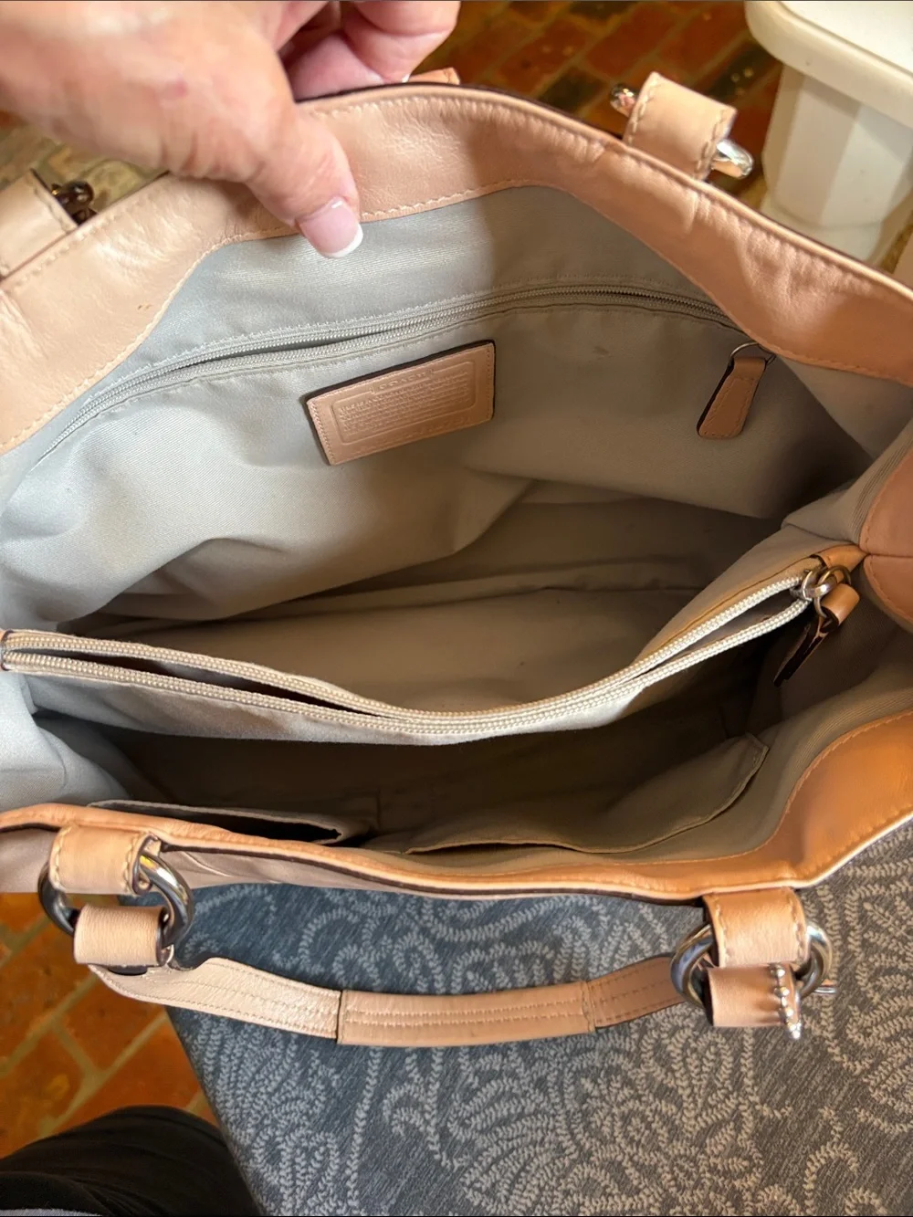 COACH Soho Leather Tote SHELL PINK/PEACH Bag Purse